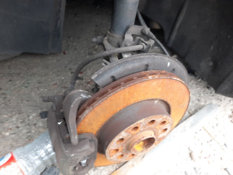 Recambio de mangueta delantera izquierda para skoda octavia ii (1z3) 1.6 tdi referencia OEM IAM   