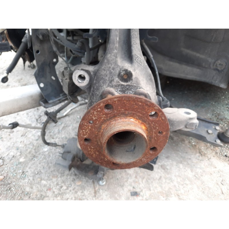 Recambio de mangueta delantera izquierda para renault laguna coupe gt referencia OEM IAM   