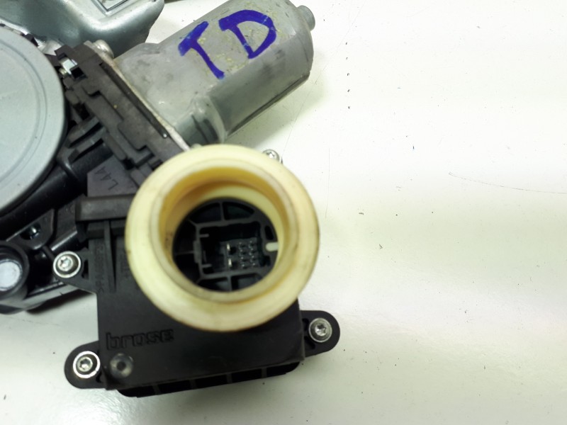 Recambio de elevalunas trasero derecho para toyota auris luna+ referencia OEM IAM 8570202020 961919100 A621004360