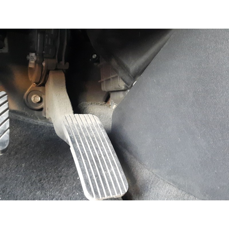 Recambio de pedal acelerador para kia cee´d hatchback (ed) 1.6 crdi 115 referencia OEM IAM 327002H300  