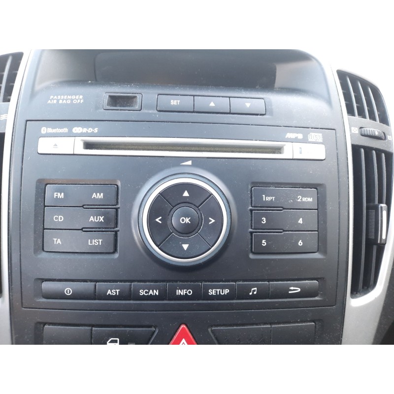 Recambio de sistema audio / radio cd para kia cee´d hatchback (ed) 1.6 crdi 115 referencia OEM IAM   