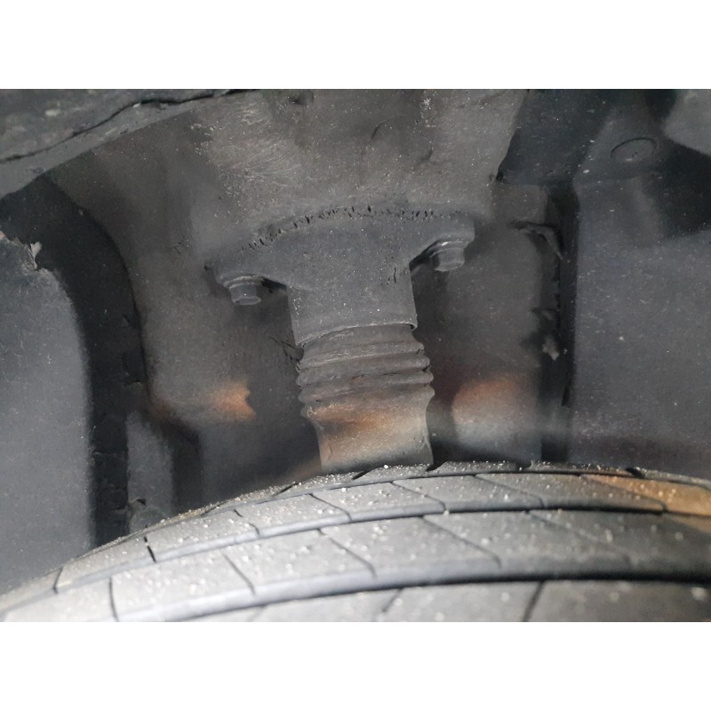 Recambio de amortiguador trasero izquierdo para kia cee´d hatchback (ed) 1.6 crdi 115 referencia OEM IAM   