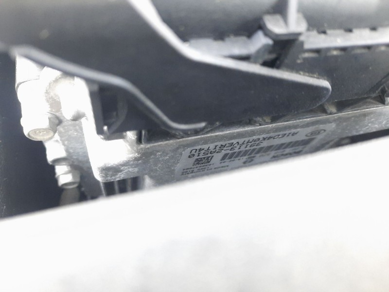 Recambio de centralita motor uce para kia cee´d hatchback (ed) 1.6 crdi 115 referencia OEM IAM   