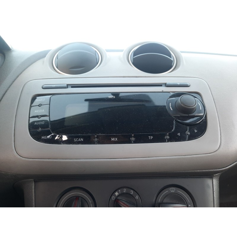 Recambio de sistema audio / radio cd para seat ibiza iv sc (6j1, 6p5) 1.4 tdi referencia OEM IAM   