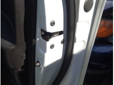 Recambio de cerradura puerta delantera derecha para kia cee´d hatchback (ed) 1.6 crdi 115 referencia OEM IAM 813201H020  