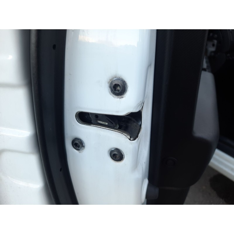 Recambio de cerradura puerta delantera izquierda para kia cee´d hatchback (ed) 1.6 crdi 115 referencia OEM IAM 813101H000  