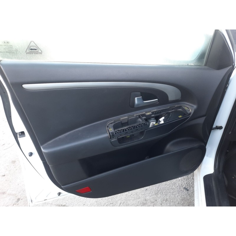 Recambio de elevalunas delantero izquierdo para kia cee´d hatchback (ed) 1.6 crdi 115 referencia OEM IAM 824711H000  