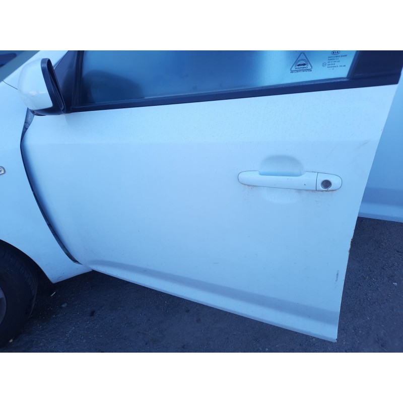Recambio de puerta delantera izquierda para kia cee´d hatchback (ed) 1.6 crdi 115 referencia OEM IAM 760031H000  
