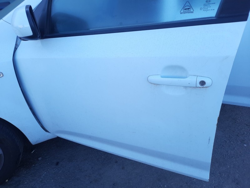 Recambio de puerta delantera izquierda para kia cee´d hatchback (ed) 1.6 crdi 115 referencia OEM IAM 760031H000  