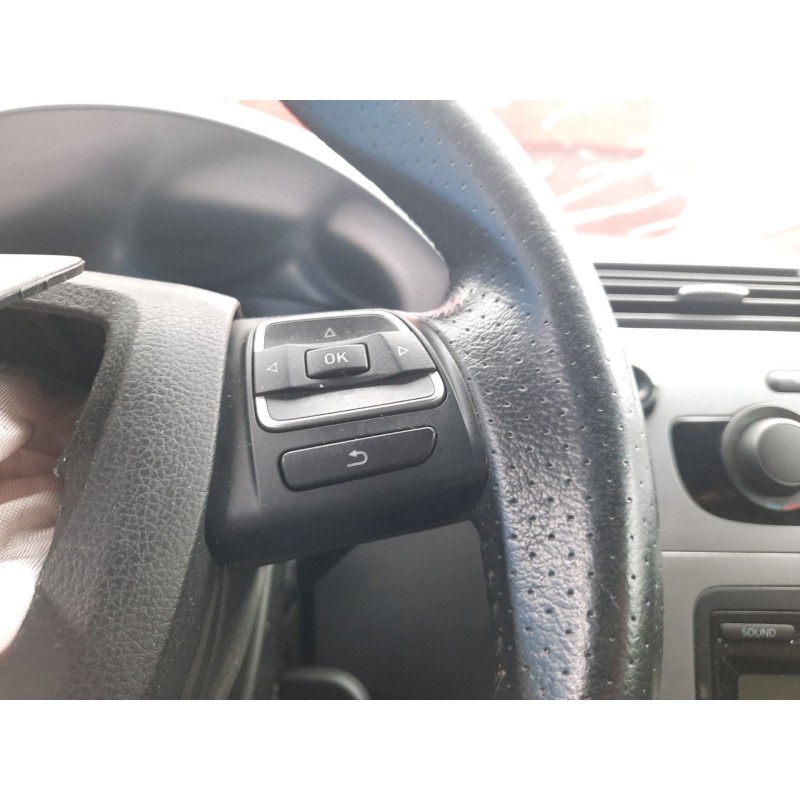 Recambio de volante para seat leon (1p1) 2.0 tdi 16v referencia OEM IAM   