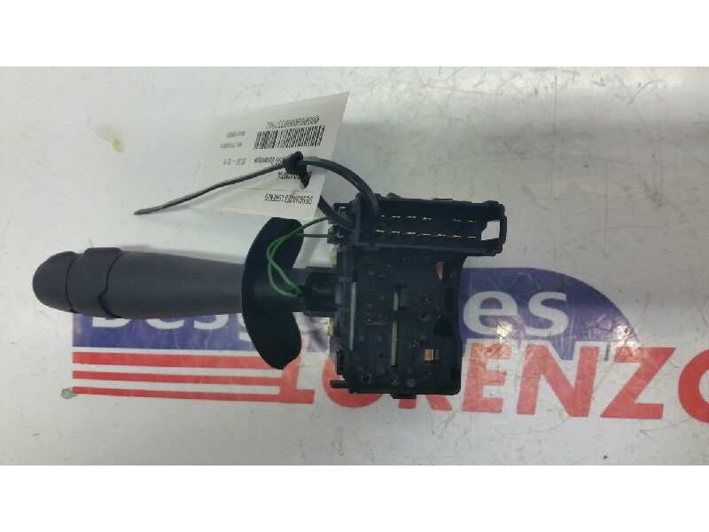 Recambio de mando limpia para renault twingo dynamique referencia OEM IAM 8201193544  