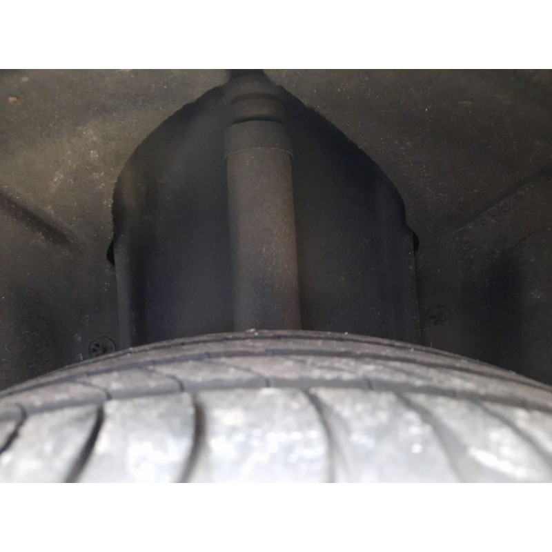 Recambio de amortiguador trasero izquierdo para ford focus ii (da_, hcp, dp) 1.6 tdci referencia OEM IAM   