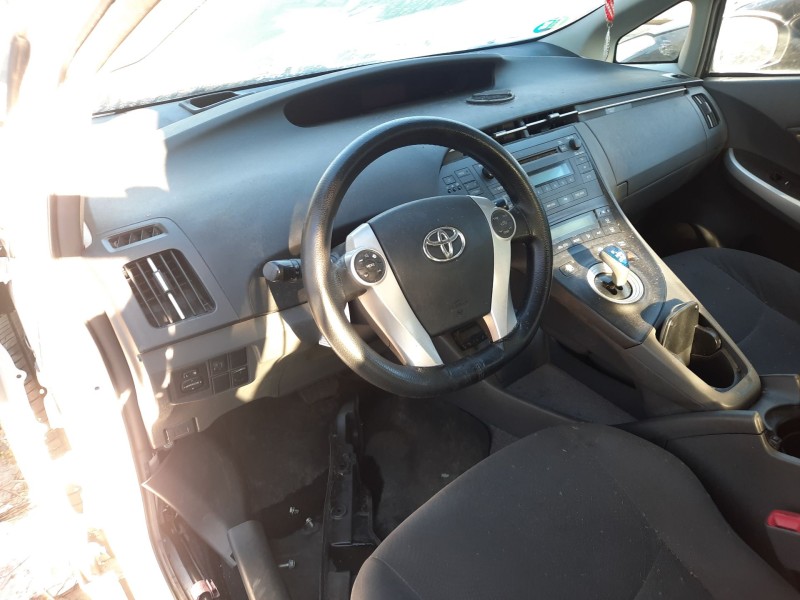 toyota prius (_w3_) del año 2011