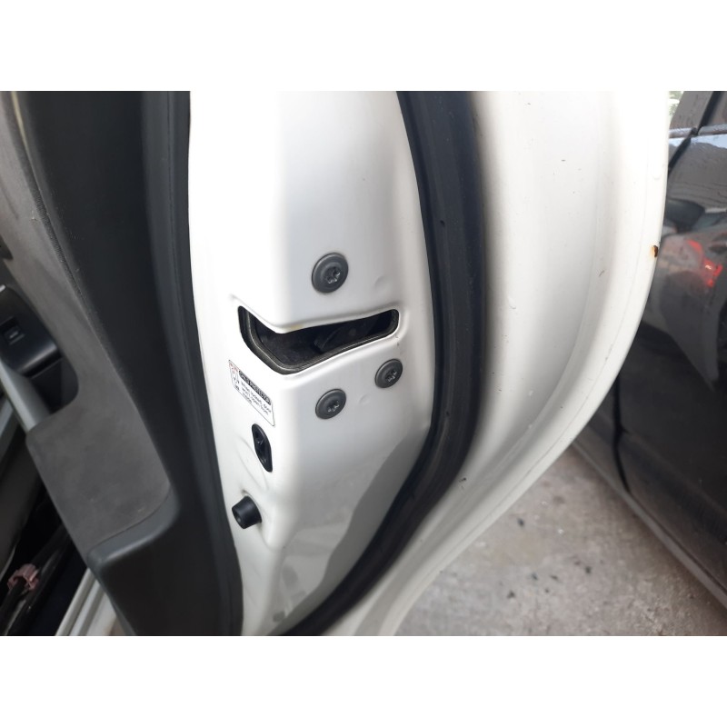 Recambio de cerradura puerta trasera derecha para toyota prius (_w3_) 1.8 hybrid (zvw3_) referencia OEM IAM   