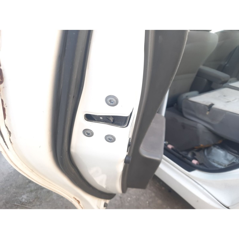 Recambio de cerradura puerta trasera izquierda para toyota prius (_w3_) 1.8 hybrid (zvw3_) referencia OEM IAM   