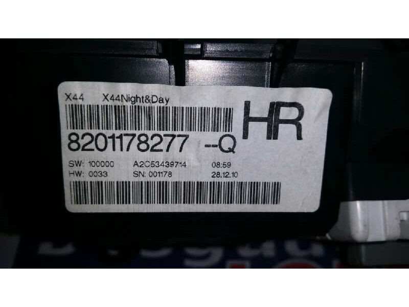 Recambio de cuadro instrumentos para renault twingo dynamique referencia OEM IAM 8201178277Q  