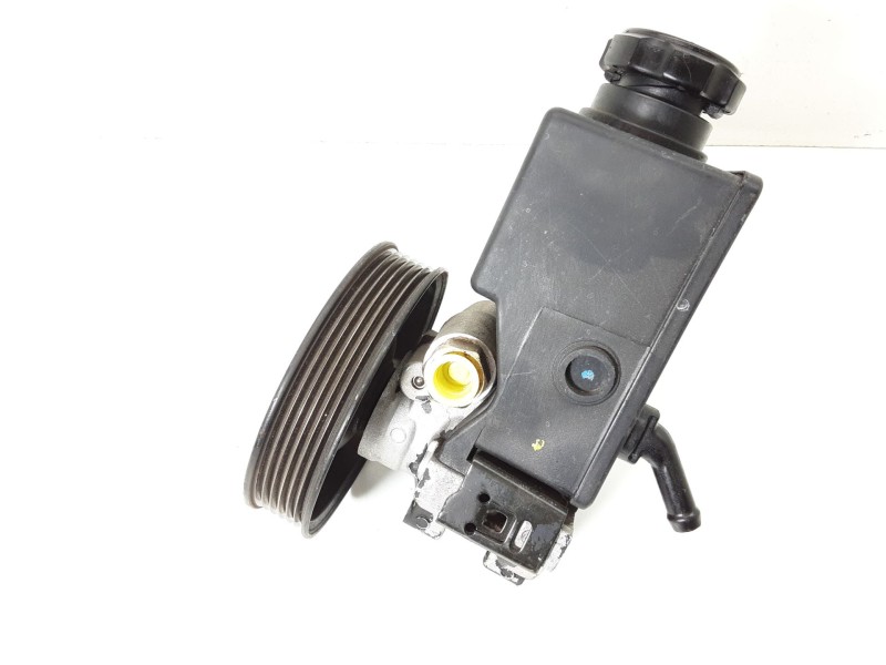 Recambio de bomba direccion para ssangyong rodius i 2.7 xdi 4wd referencia OEM IAM 6654602480  