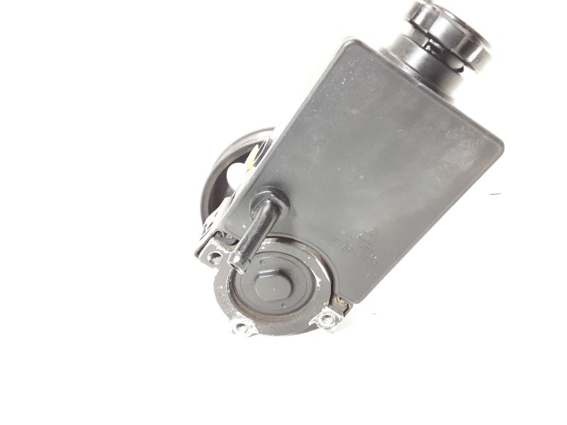 Recambio de bomba direccion para ssangyong rodius i 2.7 xdi 4wd referencia OEM IAM 6654602480  
