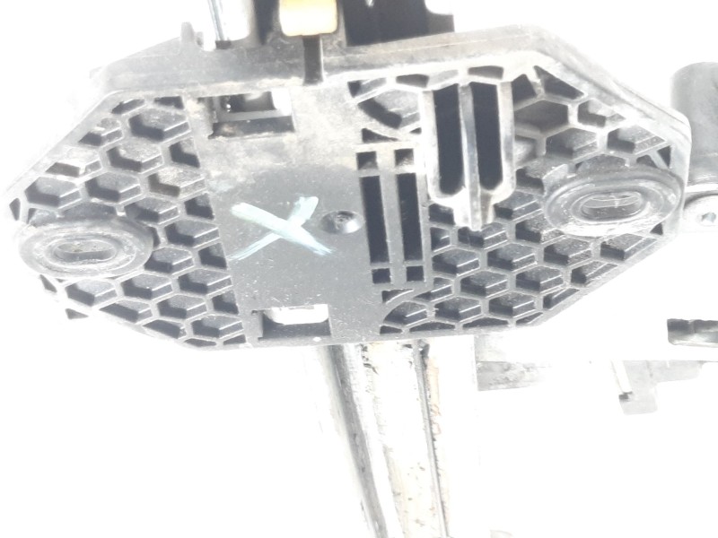 Recambio de elevalunas delantero izquierdo para dacia sandero ii 1.5 dci 75 / blue dci 75 (b8jw, b8m4, b8ah, b8m7, b8m6) referen