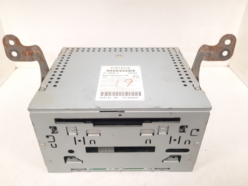 Recambio de sistema audio / radio cd para citroën c-crosser xtr referencia OEM IAM 8701A225 8002A538XA 79195805