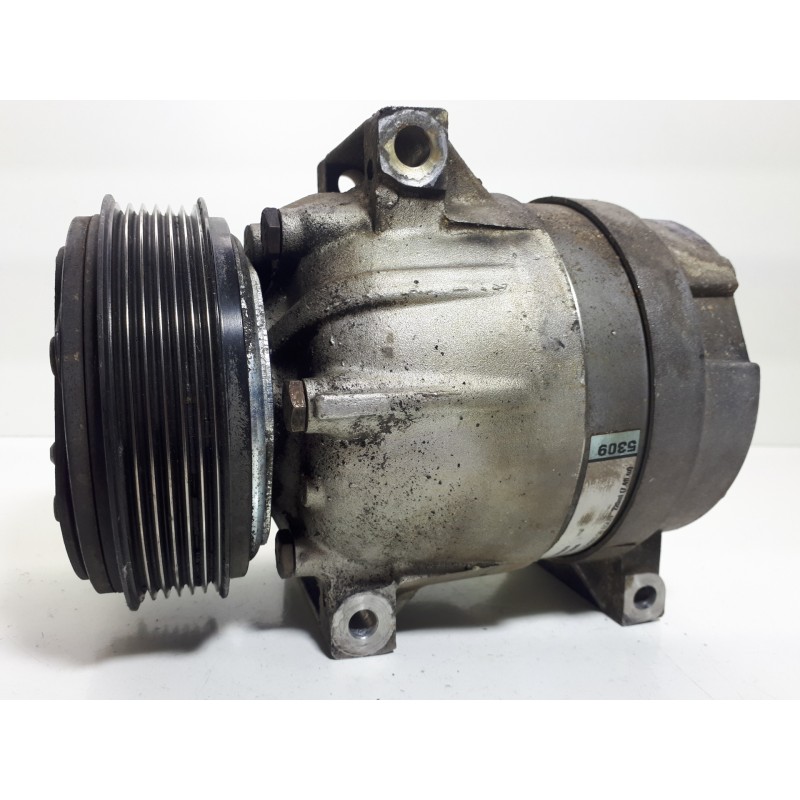 Recambio de compresor aire acondicionado para renault megane i fase 2 classic (la..) 1.9 dci dynamique referencia OEM IAM 770010