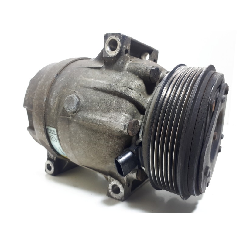 Recambio de compresor aire acondicionado para renault megane i fase 2 classic (la..) 1.9 dci dynamique referencia OEM IAM 770010