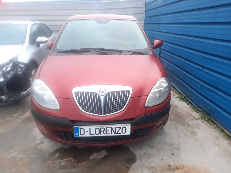 lancia ypsilon (843_) del año 2004
