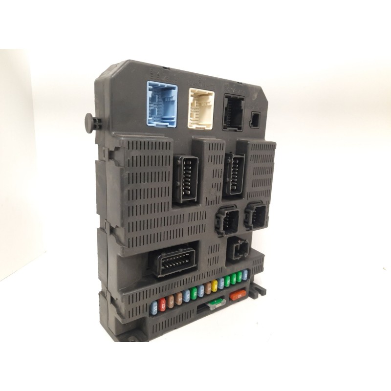 Recambio de caja reles / fusibles para citroën c4 berlina 2.0 hdi fap cat (rhr / dw10bted4) referencia OEM IAM 9663576480 BSI200