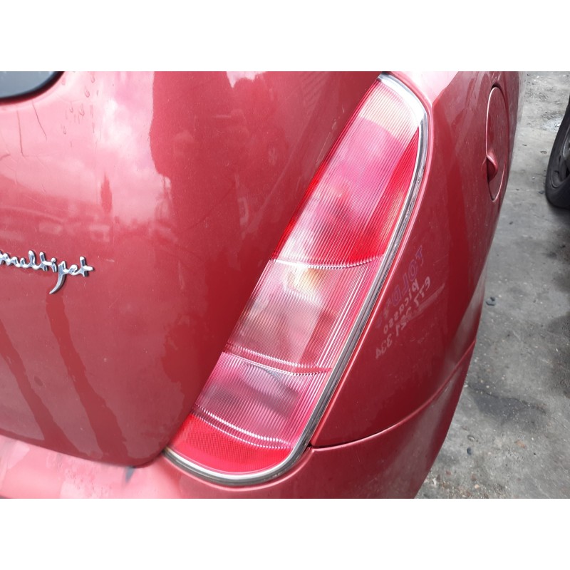 Recambio de piloto trasero derecho para lancia ypsilon (843_) 1.3 jtd (843.axd11, 843.axd1a) referencia OEM IAM   