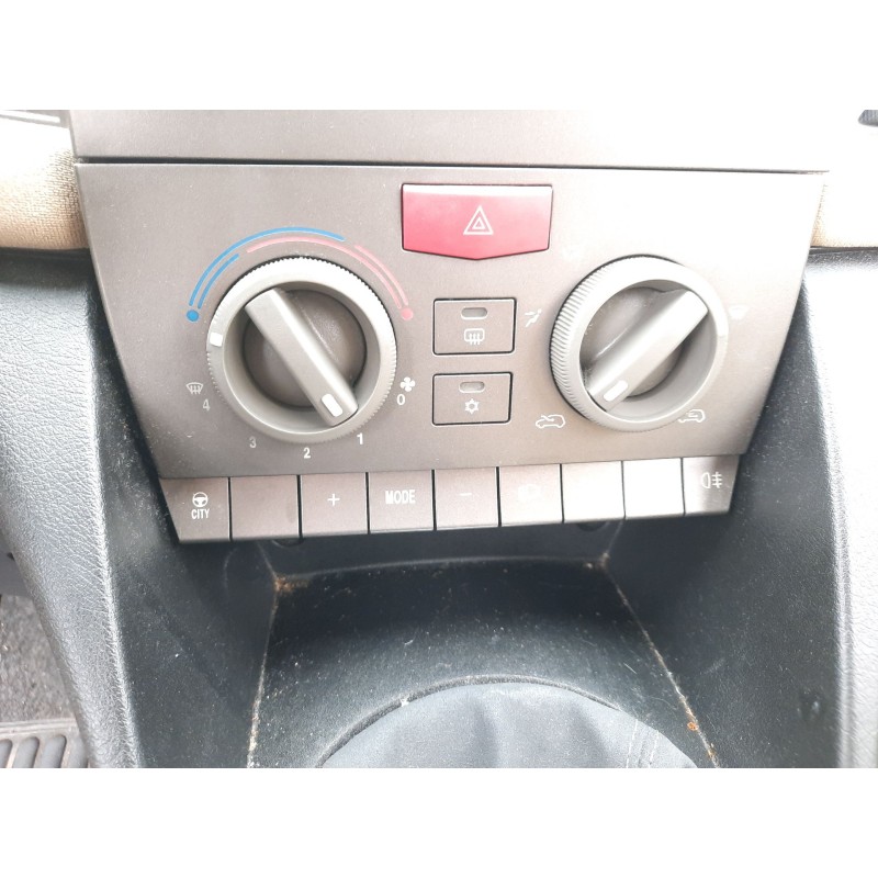 Recambio de mando calefaccion / aire acondicionado para lancia ypsilon (843_) 1.3 jtd (843.axd11, 843.axd1a) referencia OEM IAM 
