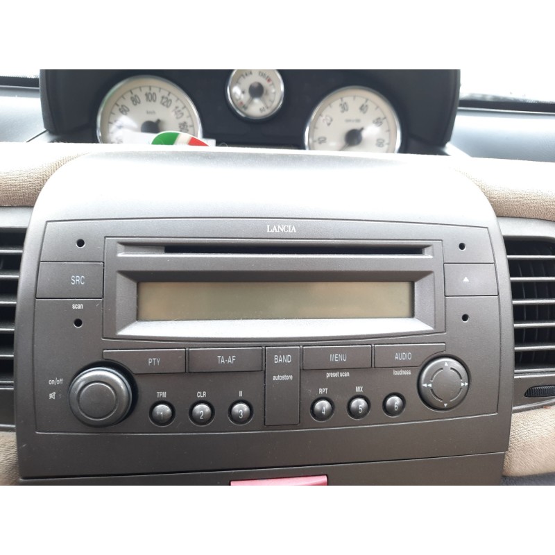 Recambio de sistema audio / radio cd para lancia ypsilon (843_) 1.3 jtd (843.axd11, 843.axd1a) referencia OEM IAM   