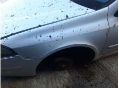 Recambio de aleta delantera izquierda para renault laguna ii (bg0/1_) 2.0 dci (bg1t) referencia OEM IAM