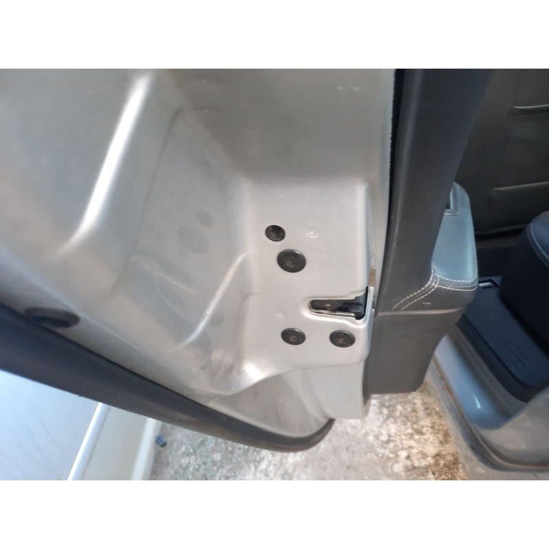 Recambio de cerradura puerta trasera izquierda para renault laguna ii (bg0/1_) 2.0 dci (bg1t) referencia OEM IAM   