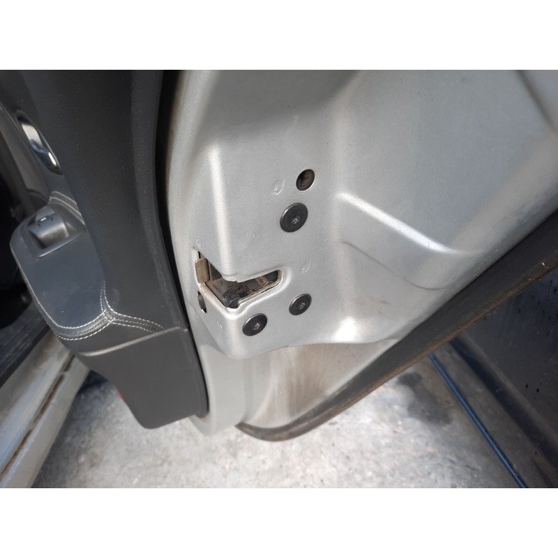 Recambio de cerradura puerta trasera derecha para renault laguna ii (bg0/1_) 2.0 dci (bg1t) referencia OEM IAM   