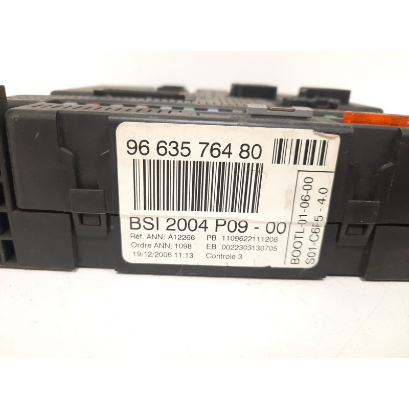 Recambio de caja reles / fusibles para citroën c4 berlina 2.0 hdi fap cat (rhr / dw10bted4) referencia OEM IAM 9663576480 BSI200