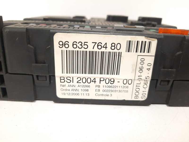 Recambio de caja reles / fusibles para citroën c4 berlina 2.0 hdi fap cat (rhr / dw10bted4) referencia OEM IAM 9663576480 BSI200