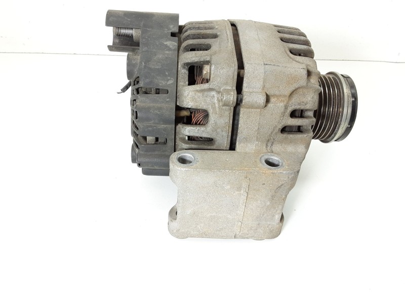 Recambio de alternador para fiat linea (323_, 110_) 1.3 jtd multijet (323axb1a) referencia OEM IAM 46823547 TG9S010 