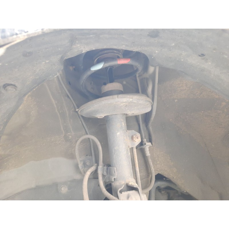 Recambio de amortiguador delantero izquierdo para toyota prius liftback (_w2_) 1.5 hybrid (nhw20_) referencia OEM IAM   