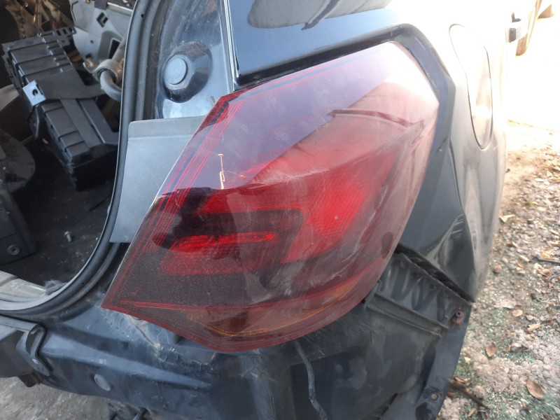 Recambio de piloto trasero derecho para opel astra j lim. 1.7 16v cdti referencia OEM IAM   