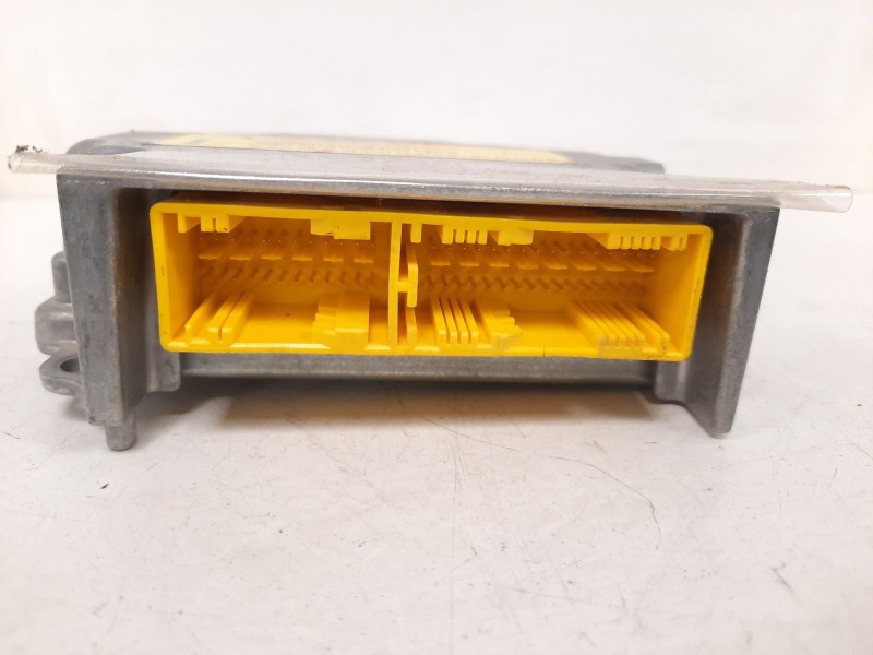 Recambio de centralita airbag para citroën c-crosser xtr referencia OEM IAM   