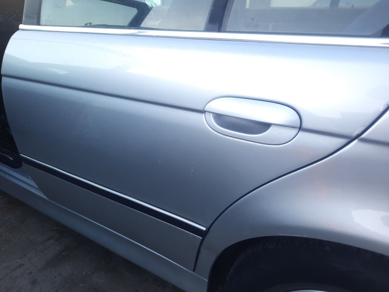 Recambio de puerta trasera izquierda para bmw 5 (e39) 523 i referencia OEM IAM   