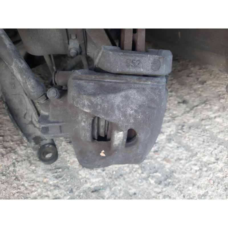 Recambio de pinza freno delantera izquierda para citroën c4 picasso i monospace (ud_) 2.0 hdi 138 referencia OEM IAM   