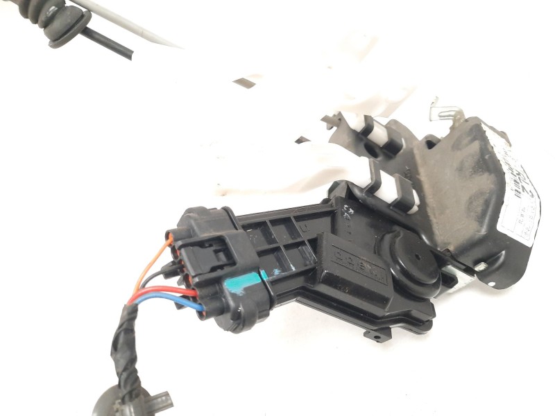 Recambio de cerradura puerta trasera izquierda para kia carens iii monospace (un) 2.0 crdi 140 referencia OEM IAM   