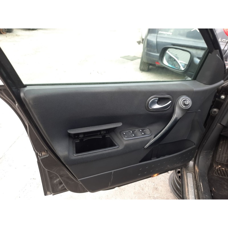Recambio de elevalunas delantero izquierdo para renault megane ii (bm0/1_, cm0/1_) 1.9 dci (bm0g, cm0g) referencia OEM IAM   