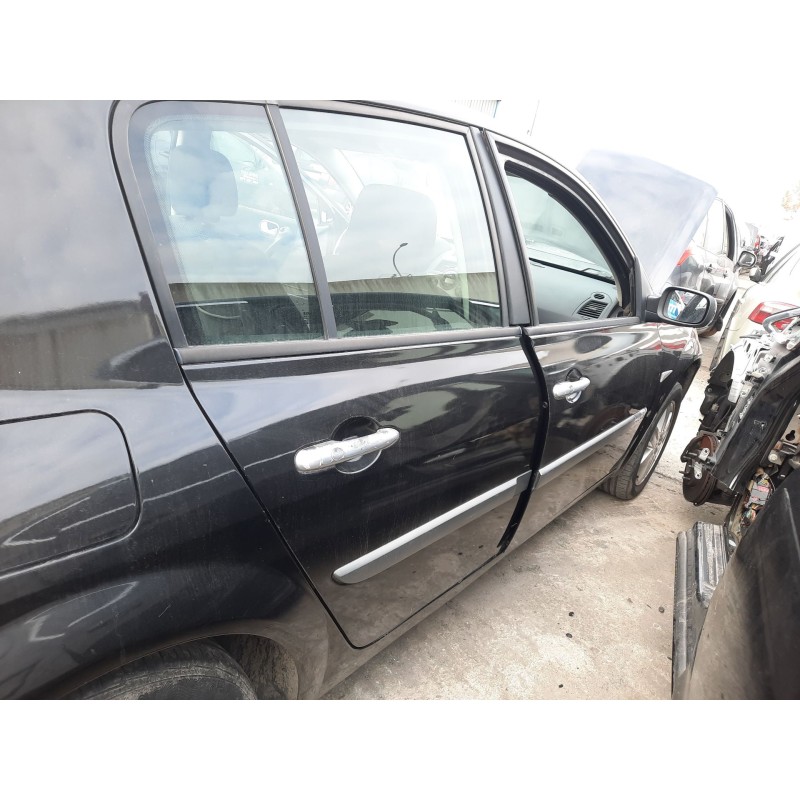 Recambio de puerta trasera derecha para renault megane ii (bm0/1_, cm0/1_) 1.9 dci (bm0g, cm0g) referencia OEM IAM   
