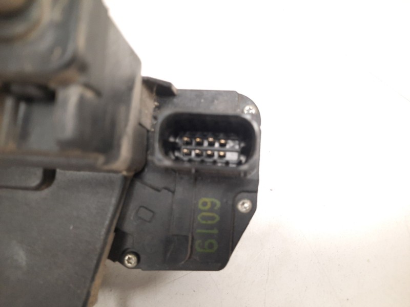 Recambio de cerradura puerta delantera izquierda para chevrolet captiva 2.2 vcdi ltz referencia OEM IAM   