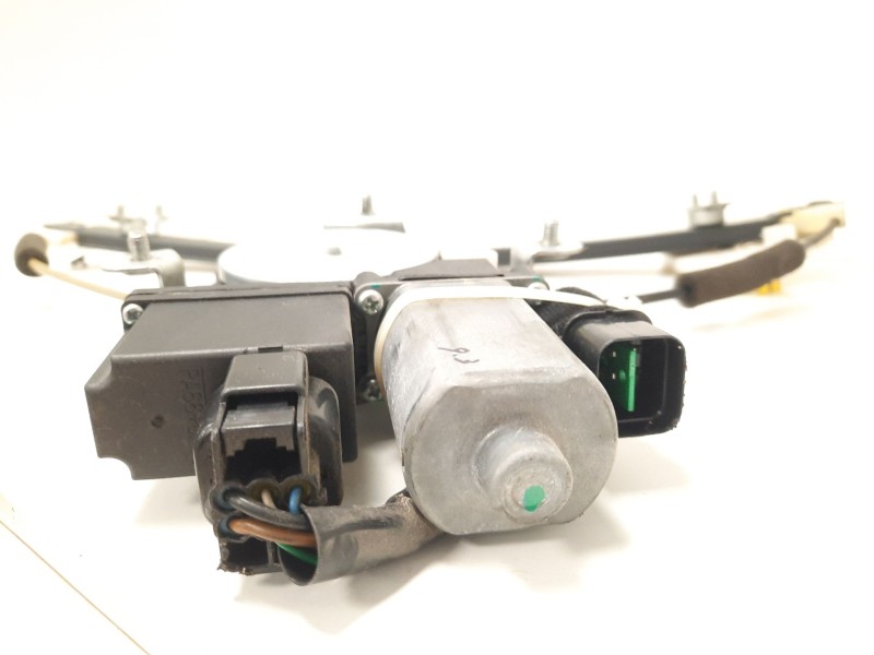 Recambio de elevalunas delantero izquierdo para chevrolet captiva 2.2 vcdi ltz referencia OEM IAM   