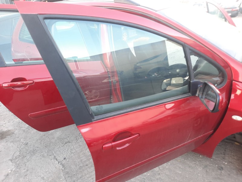 Recambio de puerta delantera derecha para peugeot 307 break (3e) 1.6 hdi 110 referencia OEM IAM   