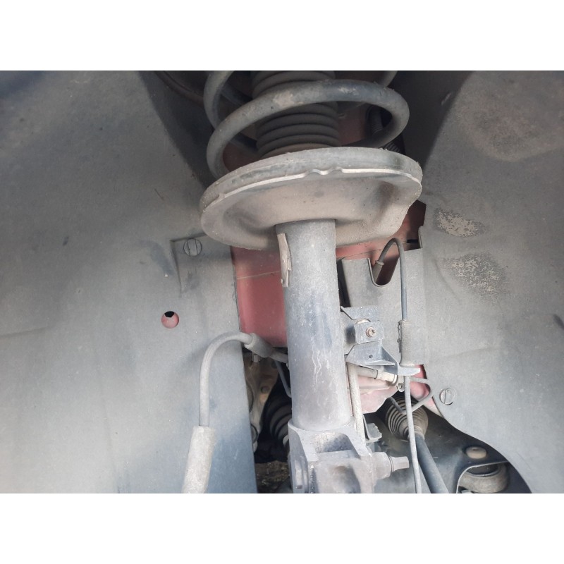 Recambio de amortiguador delantero izquierdo para peugeot 307 break (3e) 1.6 hdi 110 referencia OEM IAM   