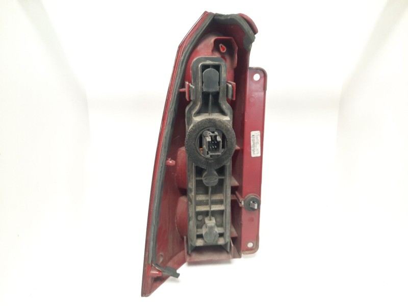 Recambio de piloto trasero derecho para ford focus turnier (cak) 1.8 tddi turbodiesel cat referencia OEM IAM  31818 